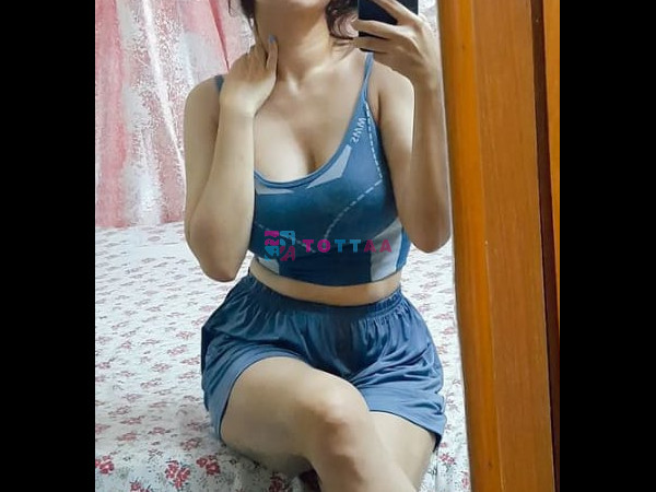 hot bhabhi 😘💕💋💋💕desi girl service 😘😘💕💋💋 bhabhi hot figer 💋😘😘 full service sefty sevice
