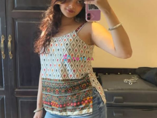 VIP hot and sexy college girls escort service