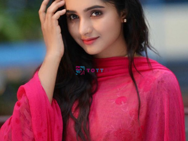 Top model  𝟵𝟯𝟬𝟰𝟲𝟭𝟱𝟭𝟮𝟳 college call girl service available  in