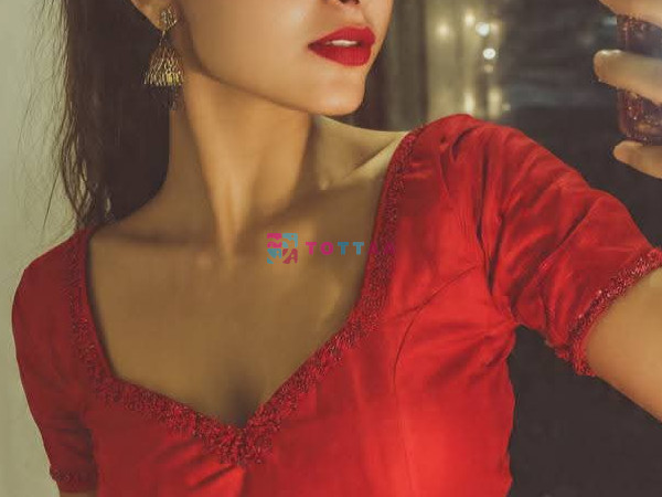 I'm high profile luxury college call girl sex service available