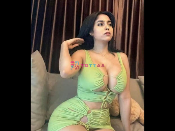 TODAY LOW PRICE 8102658213 HIGH PROFILE LOCAL GIRLS COLLEGE GIRL AVAILABLE