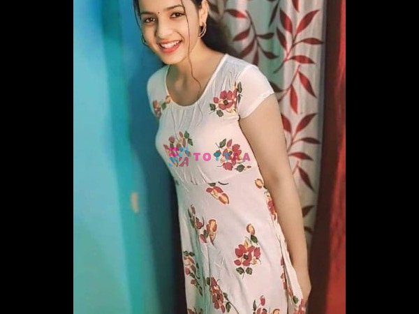 Vip call girl escort service college girls Modal sexxy bhabhi aunty