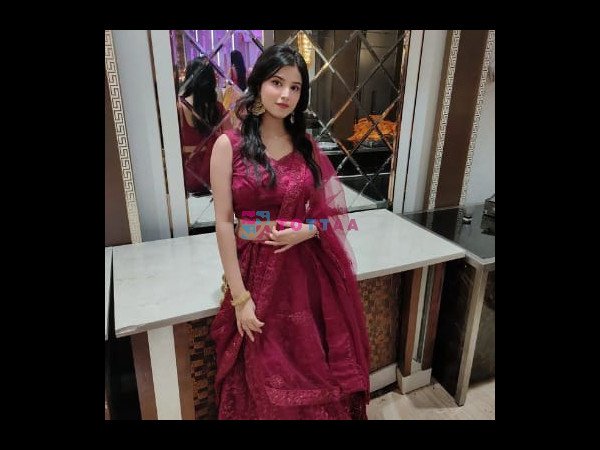 Vip call girl escort service college girls Modal sexxy bhabhi auntysex room ke sath escort service v