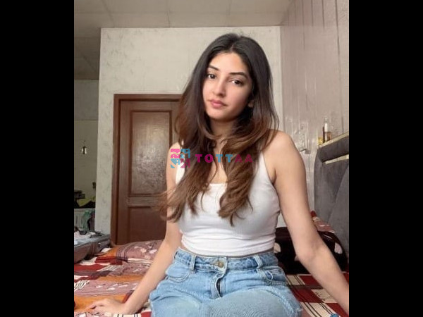 SANJANA :- 1 hr ➡ 1000 /-🔵2 hr ➡ 1500 /-🟠. 3hr ➡ 2500 /-🟣 full night ➡ 3500