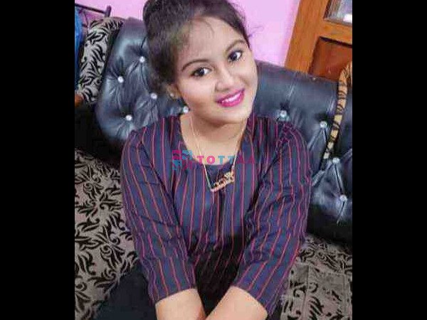 Hii call me sir ☎️834070//7514☎️ low price collage girl full safe and