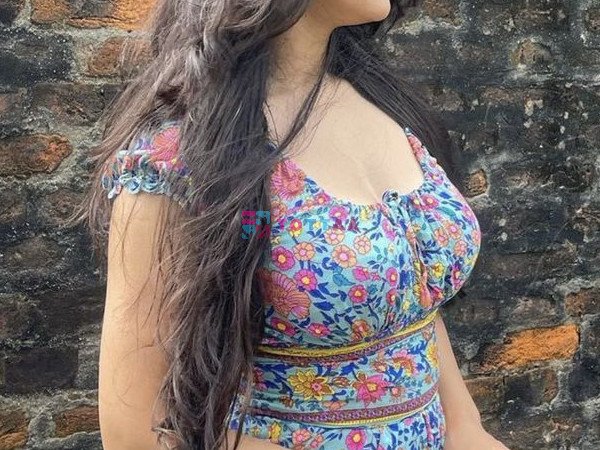 TODAY LOW PRICE 8102658213 HIGH PROFILE LOCAL GIRLS COLLEGE GIRL AVAILABLE